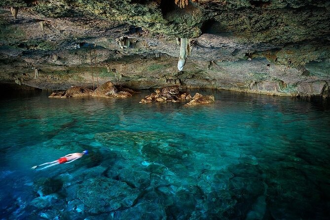 Dolphin, Sea Cave & Captain Cook Snorkel Combo in Kealakekua Bay - Sea cave snorkeling: what you should expect when wind and swells change