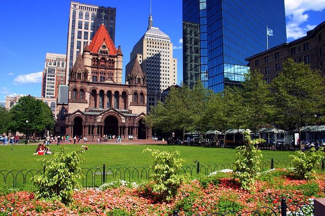 Downtown Freedom Trail, Beacon Hill & Back Bay Walking Tour - Starting near the Old State House, then stepping onto the Freedom Trail