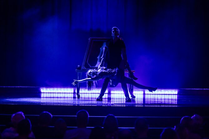 Escape Reality Branson Magic Dinner Show - Should you book Escape Reality Magic Dinner Show in Branson?