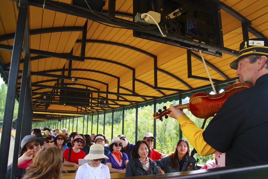 Fairbanks: Gold Dredge 8 Historic Train Tour - Who should book, and who might want a different style of tour