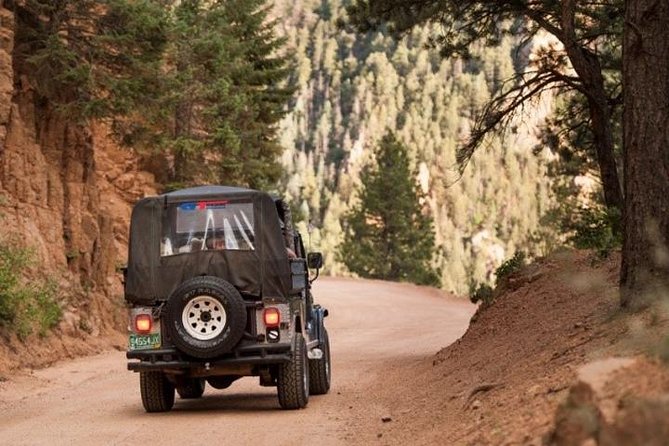 Foothills, History, and Garden of the Gods Jeep Tour - Price and value for a 2.5-hour Colorado Springs jeep tour