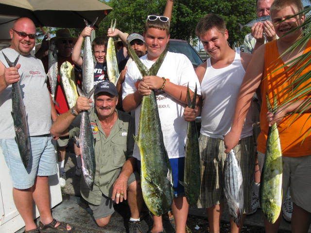 Fort Lauderdale: 4-Hour Deep Sea Drift Fishing Trip - What you can catch: kingfish, snappers, grouper, and more