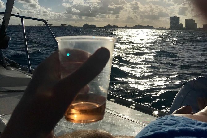 Fort Lauderdale Sailing Charter - Comfort on Board: Space, Seating, Snacks, and Small Details That Matter