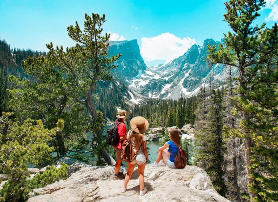 From Denver: Rocky Mountain National Park Day Trip and Lunch - Picnic lunch in the mountains: eating like the view is the main event