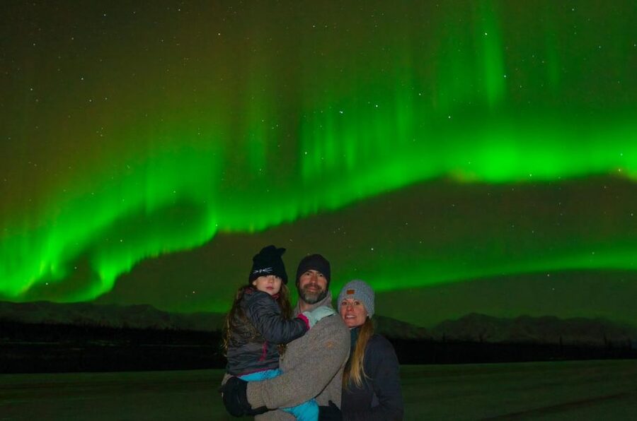 From Fairbanks: Northern Lights Aurora Tour with Photography - Pickup Timing and How the Night Gets Scheduled
