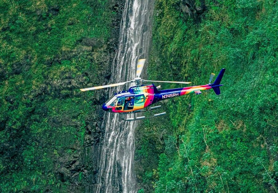 From Honolulu: Oahu 60min Helicopter Tour with Doors Off/On - Pearl Harbor and the USS Arizona Memorial: respectful views from above