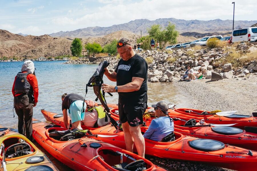 From Las Vegas: Black Canyon Half-Day Kayak Tour - From Las Vegas Strip to Willow Beach, the day starts smoothly