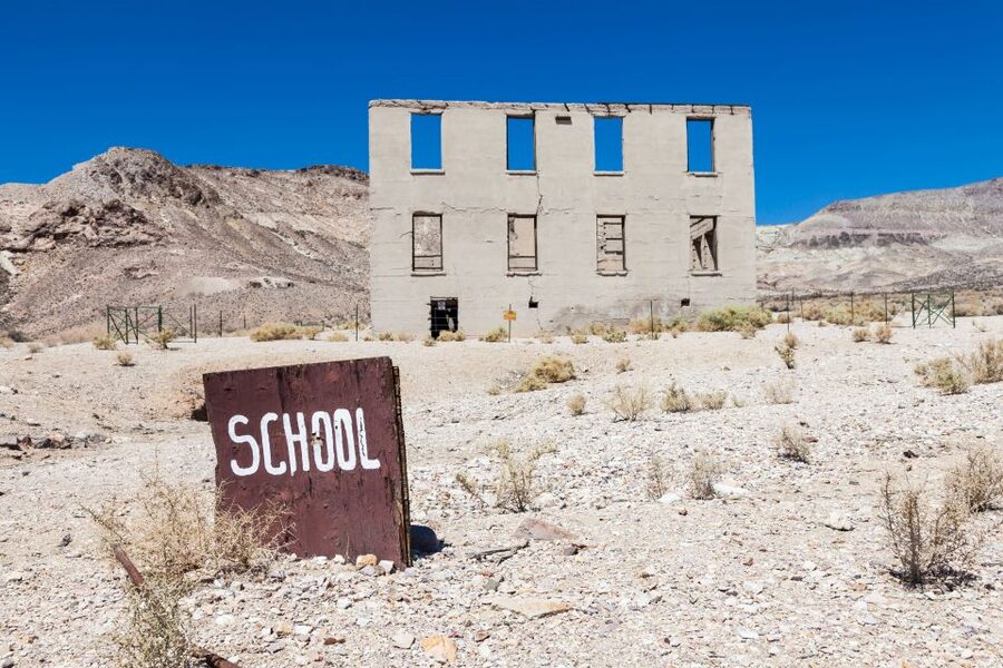 From Las Vegas: Death Valley & Rhyolite Ghost Town Day Trip - Photo Stops Without Waste: How the Guide Makes It Easier