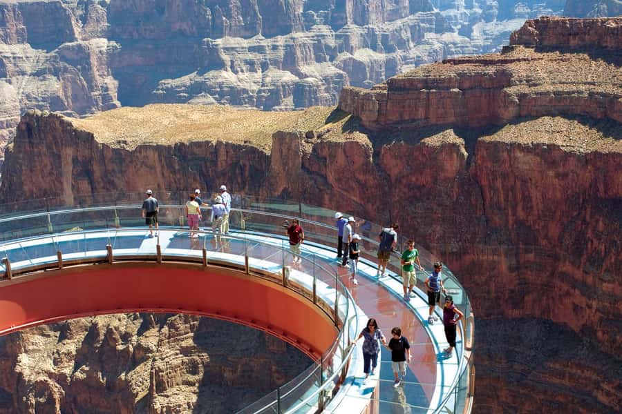 From Las Vegas: Grand Canyon Skywalk Express Helicopter Tour - Arrival at Grand Canyon West: landing beats waiting