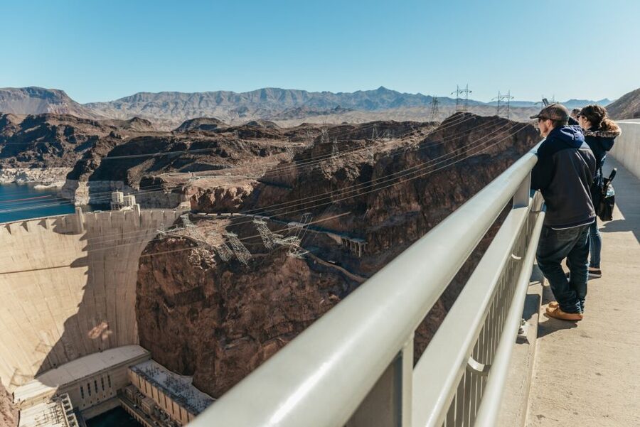 From Las Vegas: Hoover Dam Highlights Tour - Hoover Dam on foot: what you can do in 1.5 hours