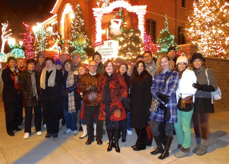 From Manhattan: 4-Hour Christmas Lights Luxury Bus Tour - Starting at Greeley Square, you get oriented fast