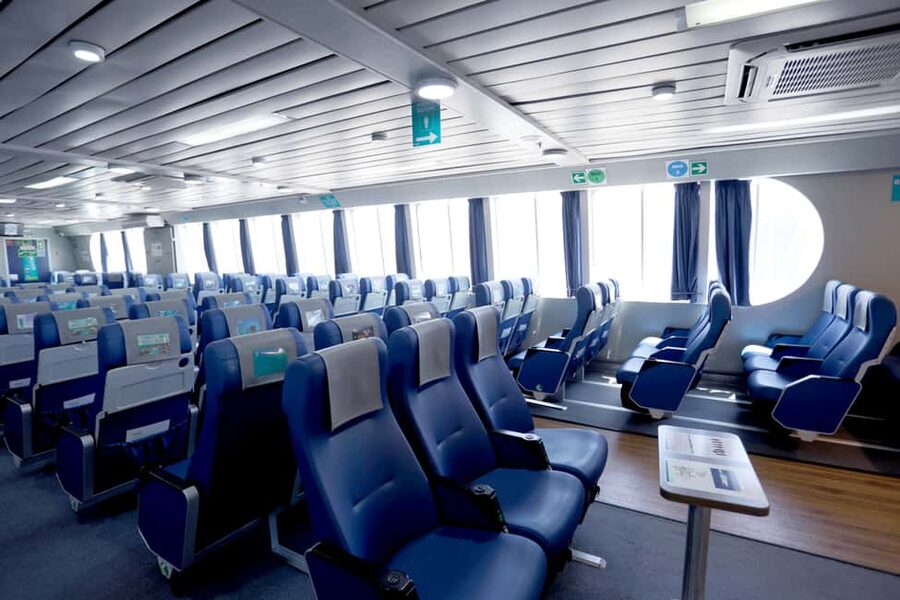 From Miami: Roundtrip Bimini Ferry with Hotel Transfers - Customs and immigration checks, where the clock can slip
