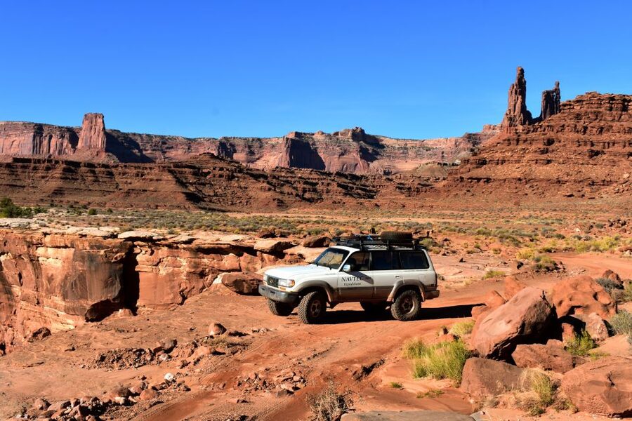 From Moab: Full-Day Canyonlands and Arches 4x4 Driving Tour - Arches targets: Tower Arch, Eye of the Whale, and Marching Men
