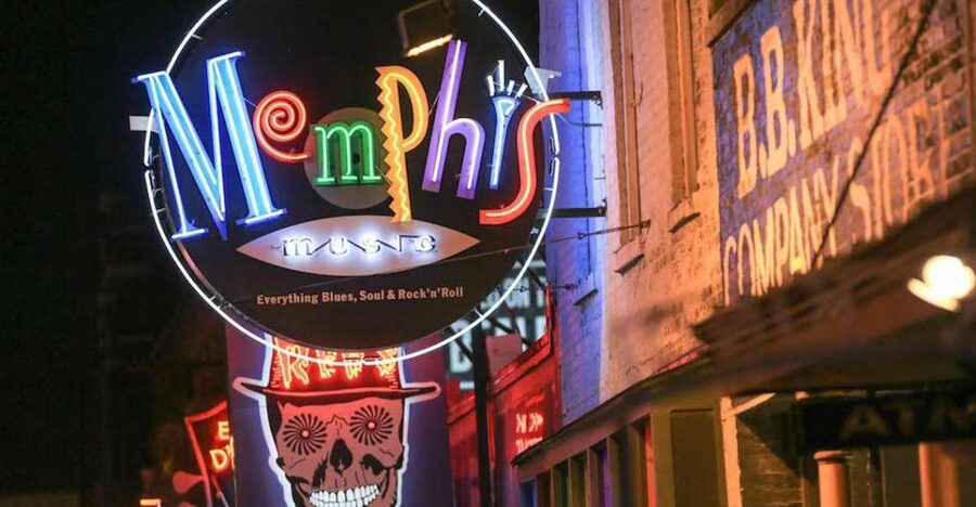 From Nashville: Memphis Tour with Graceland VIP Access - Start early in Nashville: the bus ride, timing, and comfort