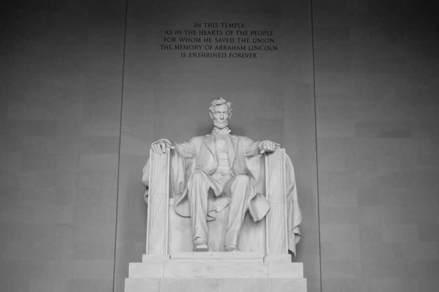 From New York City: Washington and Philadelphia 1-Day Tour - White House and U.S. Capitol photo stops without the long lines