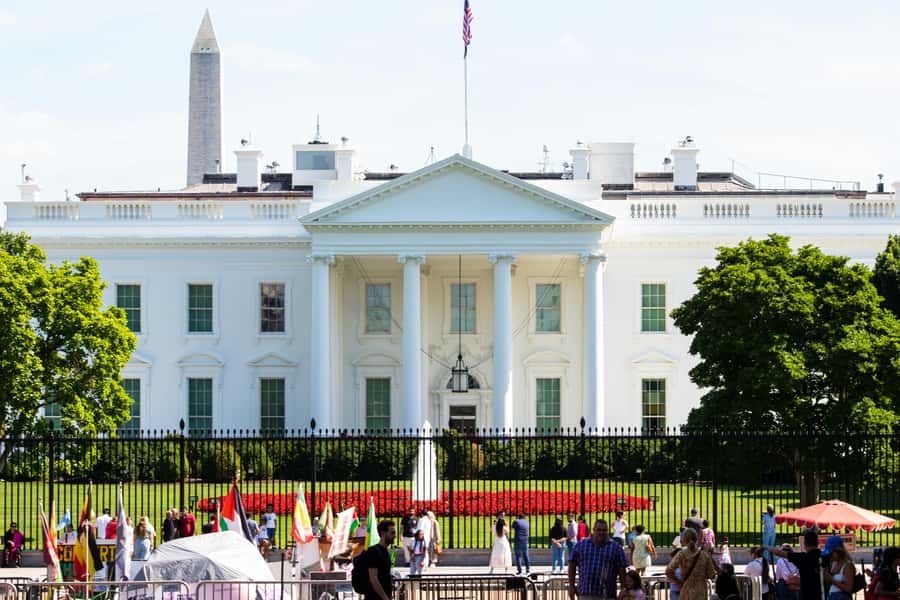 From New York City: Washington and Philadelphia 1-Day Tour - Pace and comfort on a 15-hour schedule (what to plan for)