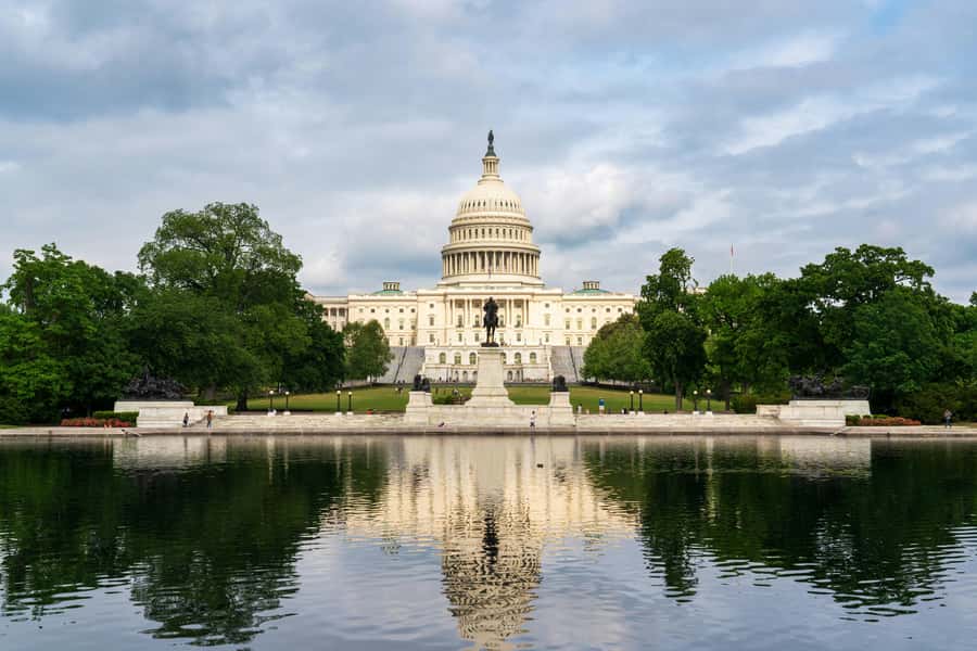 From New York City: Washington and Philadelphia 1-Day Tour - Washington DC highlights, from Iwo Jima to Lincoln Memorial