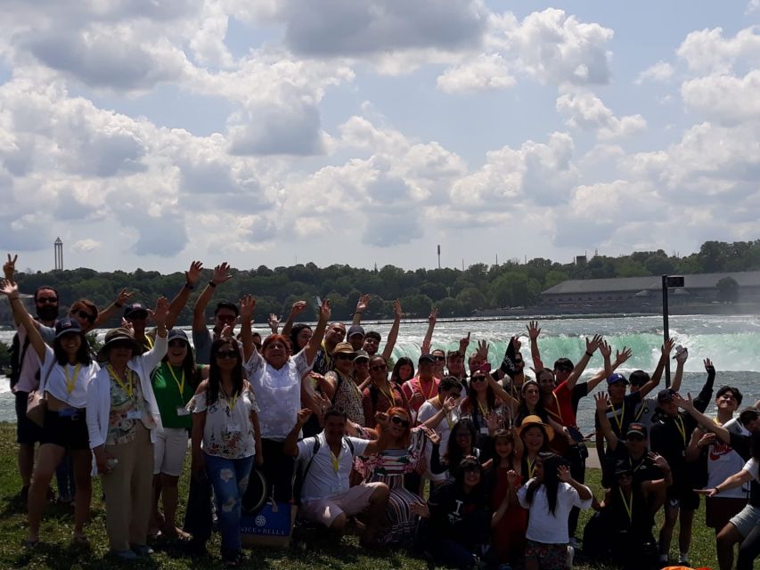 From NYC: Niagara Falls Full-Day Tour with Maid of the Mist - The 7 to 8 hour coach ride, Wi-Fi, and what to pack for the long stretch