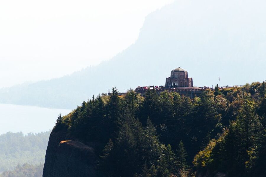 From Portland: Columbia Gorge Waterfalls Tour - Multnomah Falls: The Main Attraction, Plus a Historic Lodge
