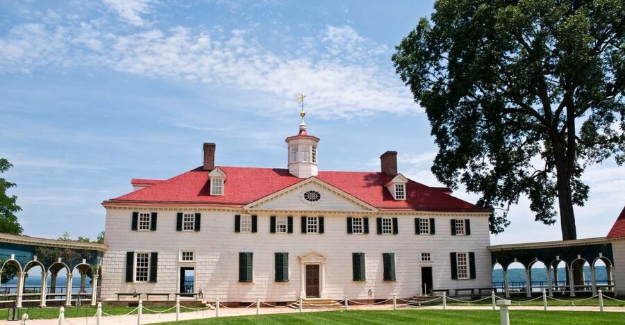 From Washington DC: Old Town Alexandria & Mount Vernon Tour - Old Town Alexandria Walking Tour: Christ Church, The Masonic Temple, And Real Streets
