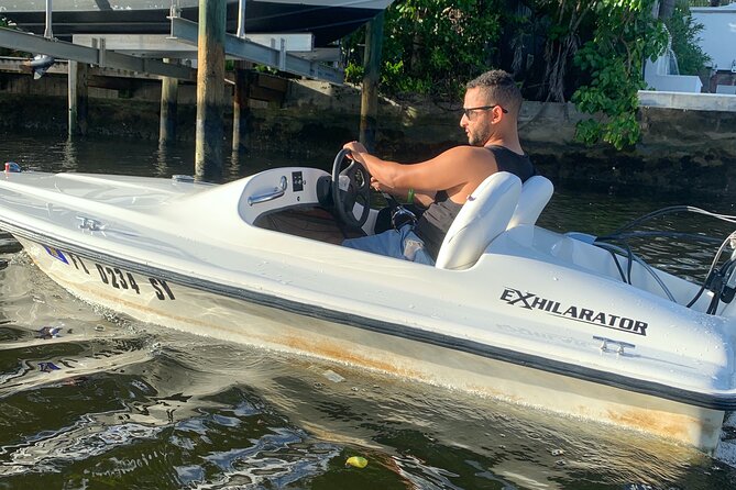 Ft. Lauderdale Mini Powerboat Rental. Canal, Yacht, Mansion Tour - Your Hour on the Water: Canals, Yachts, Mansions, Mangroves