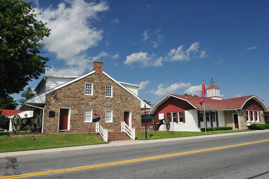 Gettysburg: 1863 Historic Downtown Walking Tour - Existing buildings as time machines