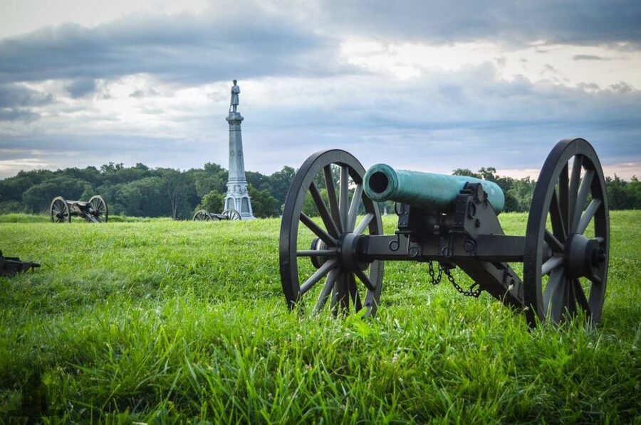 Gettysburg: Private Tour with Licensed Battlefield Guide - Asking questions like Devils Den, and getting detours that fit your interests