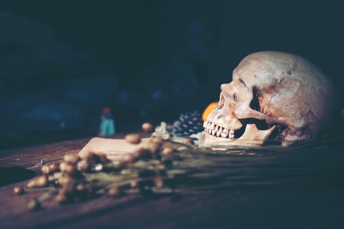 Ghost On the Strand Ghost Tour - Price and timing: $31 for a tight nighttime story walk