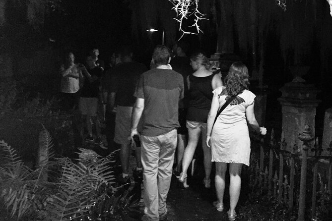 Ghosts of Charleston Night-Time Walking Tour with Unitarian Church Graveyard - Practical Tips: Shoes, Timing, and the No-Restroom Rule