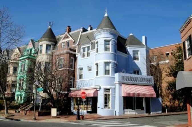 Ghosts of Georgetown & The Exorcist Steps Walking Tour - Why Georgetown ghost stories work best after dark