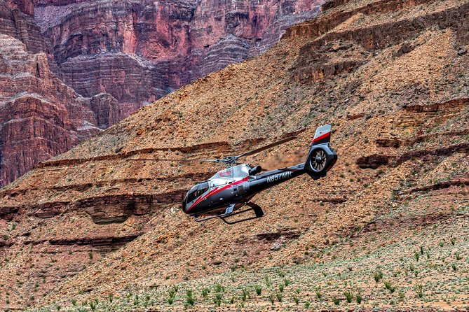 Grand Canyon Deluxe Helicopter Tour with Landing from Las Vegas - Champagne and snacks: small, but it makes the moment