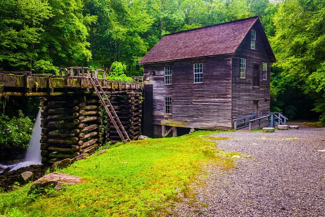 Great Smoky Mountains National Park Self-Guided Driving Tour - Plan your setup before you enter: offline download and GPS timing