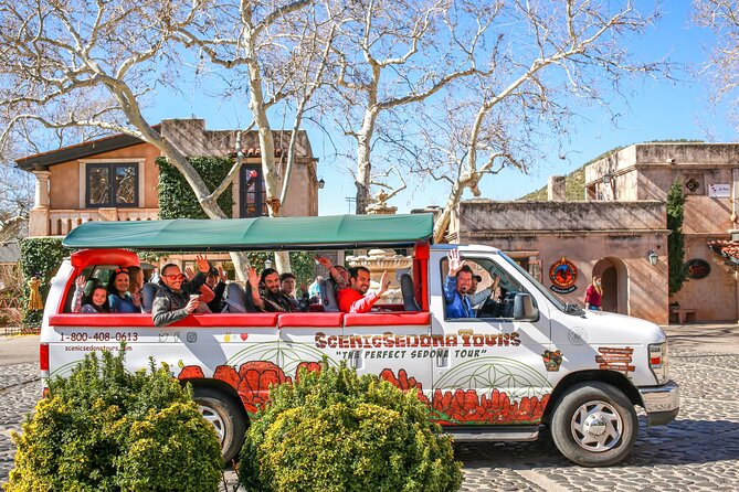 Half-day Sedona Sightseeing Tour - Tlaquepaque Arts and Shopping Village: your lunch and gift-plan moment