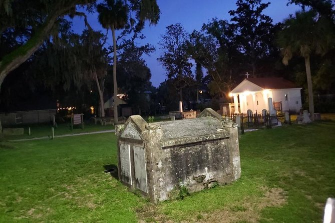 Haunted Trolley Tour of St Augustine - Who should book this haunted trolley tour, and who might not love it
