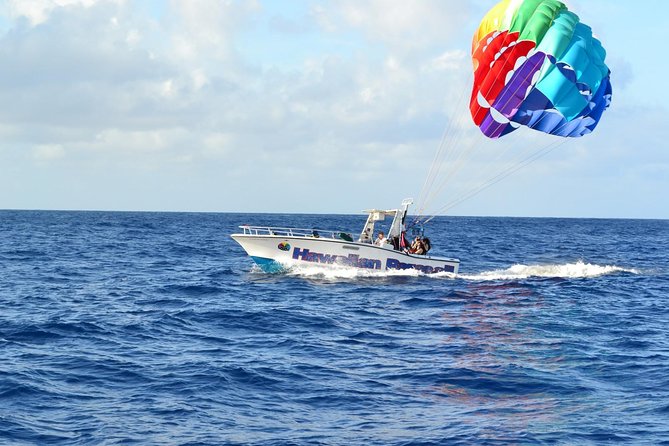 Hawaiian Parasail Since 1977 - Getting On the Right Boat at Ala Wai, Without Hotel Pickup