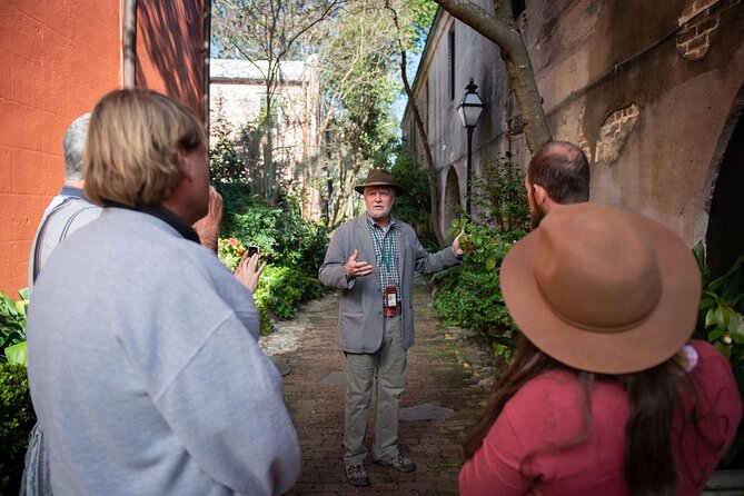 Hidden Alleyways and Historic Sites Small-Group Walking Tour - Guides Matter, and This Tour Has a Strong Track Record