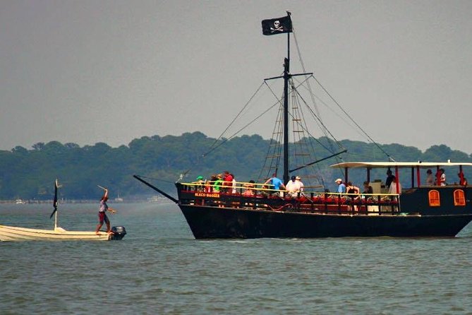 Hilton Head Pirate Ship Adventure Sail aboard the Black Dagger - The Water Cannon Battle: Epic, Loud, and Surprisingly Controlled
