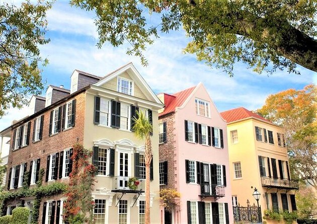 Historic Charleston Guided Sightseeing Walking Tour - Battery and White Point Garden, plus Fort Sumter views
