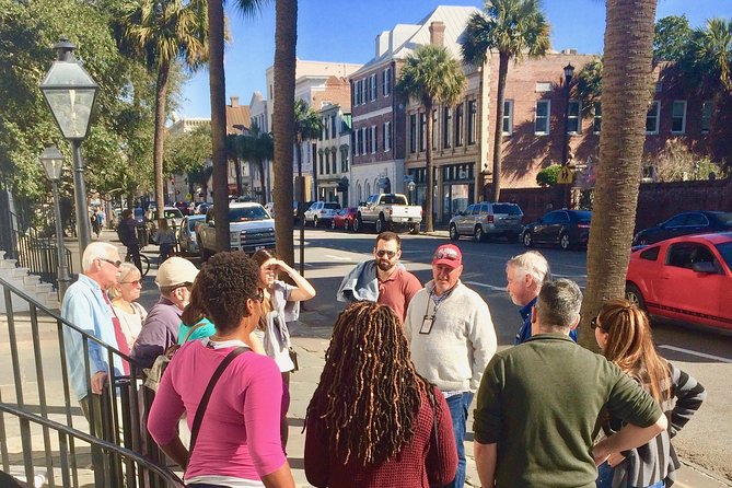 Historic Charleston Guided Sightseeing Walking Tour - Guides that make the stories stick