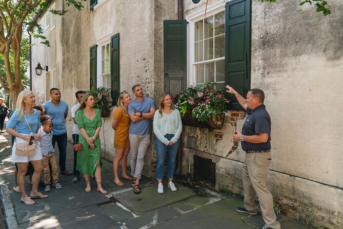 Historic Charleston Walking Tour: Rainbow Row, Churches, and More - The Guide Factor: Why Names Like Diane, Gordon, and Eric Keep Coming Up