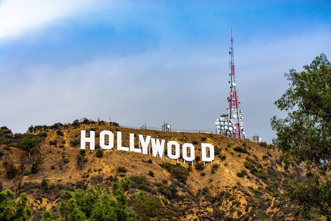 Hollywood and Celebrity Homes Bus Tour - The Hollywood Hills and the Sign: where the best photos can depend on light