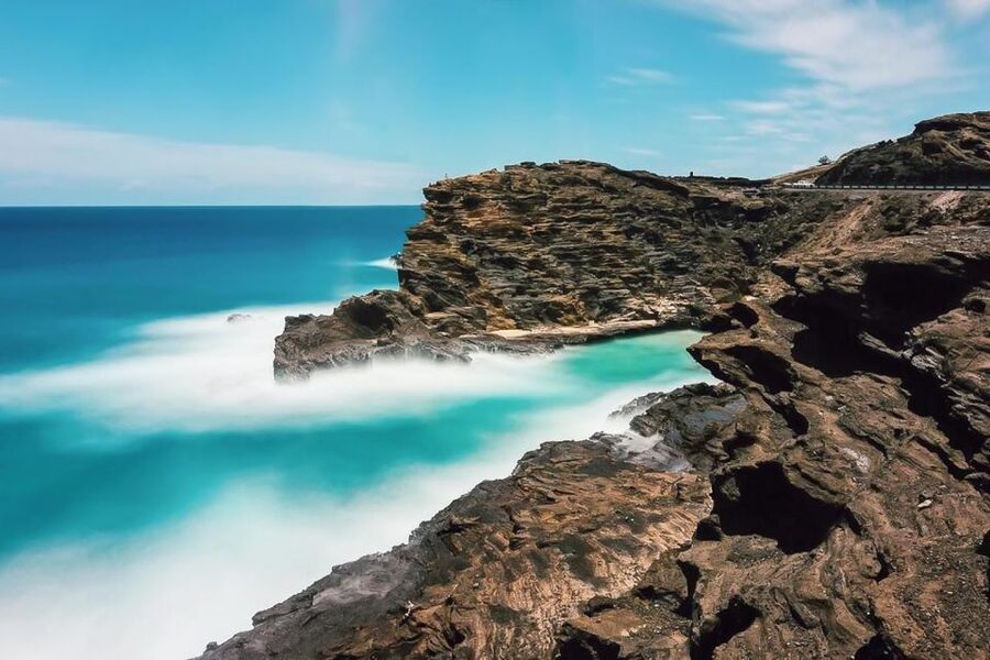 Honolulu: Oahu Island Highlights Tour with Multiple Stops - Waimānalo Town and Nu’uanu Pali: Where the Weather Changes the View