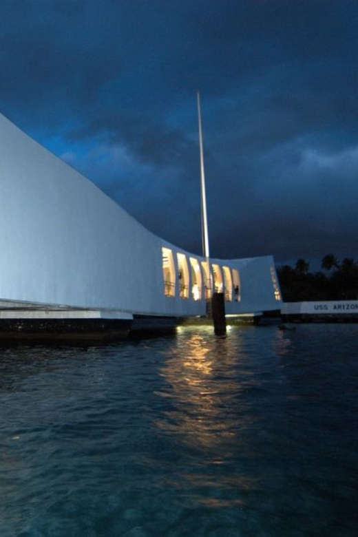 Honolulu: Pearl Harbor USS Arizona Memorial Tour - Waikiki pickup that actually feels easy