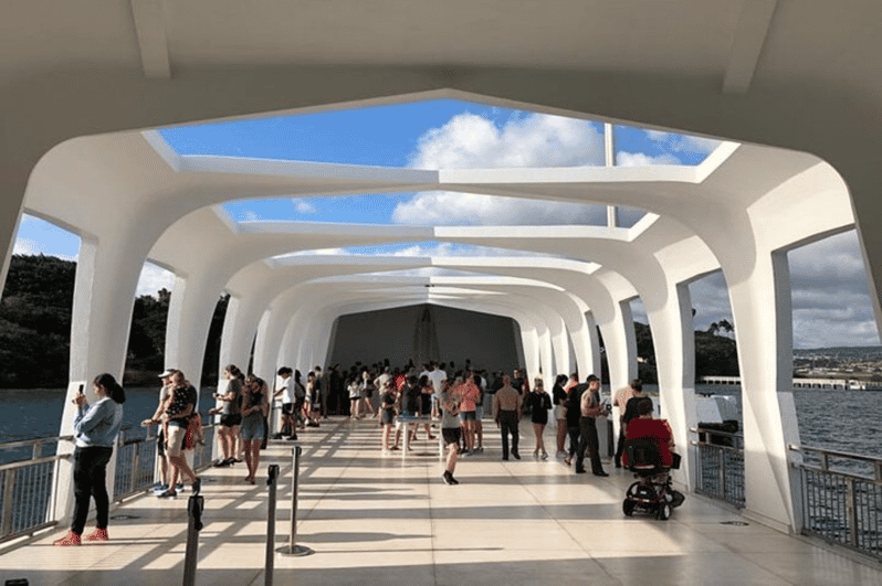 Honolulu: Pearl Harbor USS Arizona Memorial Tour - What you get, and what you need to handle yourself