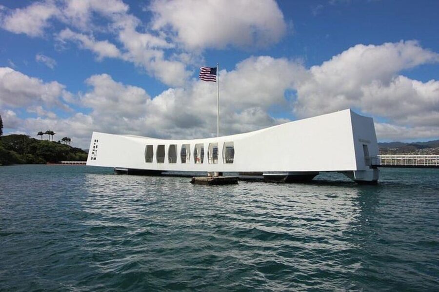 Honolulu: Pearl Harbor USS Arizona Memorial Tour - Should you book this Pearl Harbor and Arizona Memorial tour?