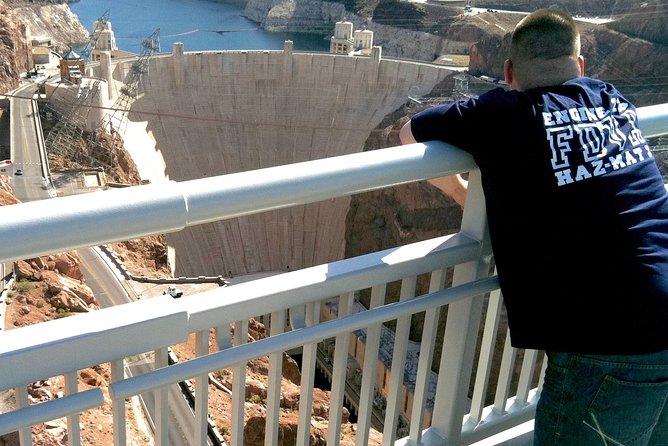 Hoover Dam Comedy Tour with Lunch and Comedy Club Tickets - Who should book this Hoover Dam Comedy Tour?