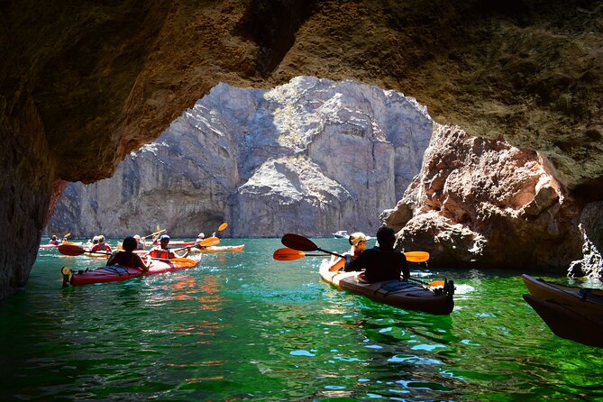 Hoover Dam & Hot Springs Kayak Tour with Lunch & Expert Guide - Lunch, snacks, and water, so you do not run on fumes