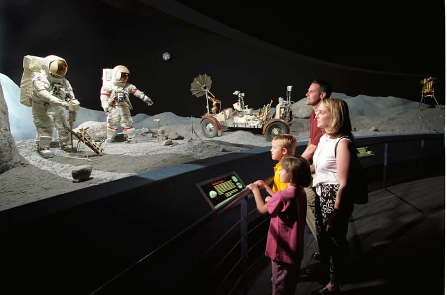 Houston: City Tour and NASA Space Center Admission Ticket - Starship Gallery Artifact Museum: the moon rock moment