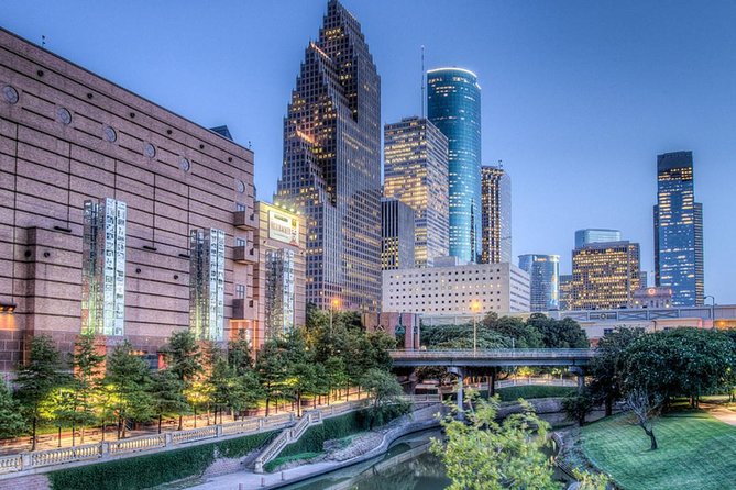 Houston's Official City & Mural Tour! - The Open-Air Bus Ride: How to Stay Comfortable and Still Hear the Story