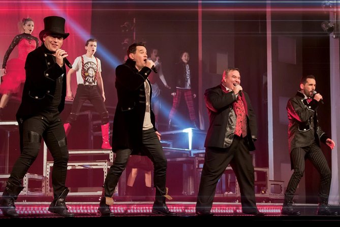 Hughes Music Show in Branson - The one stop that makes the whole evening work